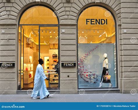 fendi firenze produzione|when was fendi founded.